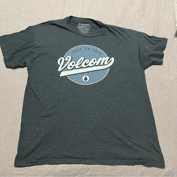Volcom Charcoal and Blue Logo Tee Size XL Skate Surf Summer Y2K 2000s - Picture 2 of 6